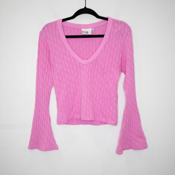 Big Bud Press Many Colors Bell Sleeve Top Bubblegum Pink Textured SZ M - Picture 1 of 6